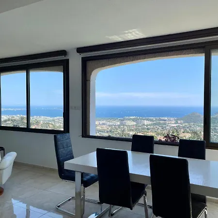 Vue Exceptionnelle Au Grand Duc - Calme - Clim - Garage Apartment *